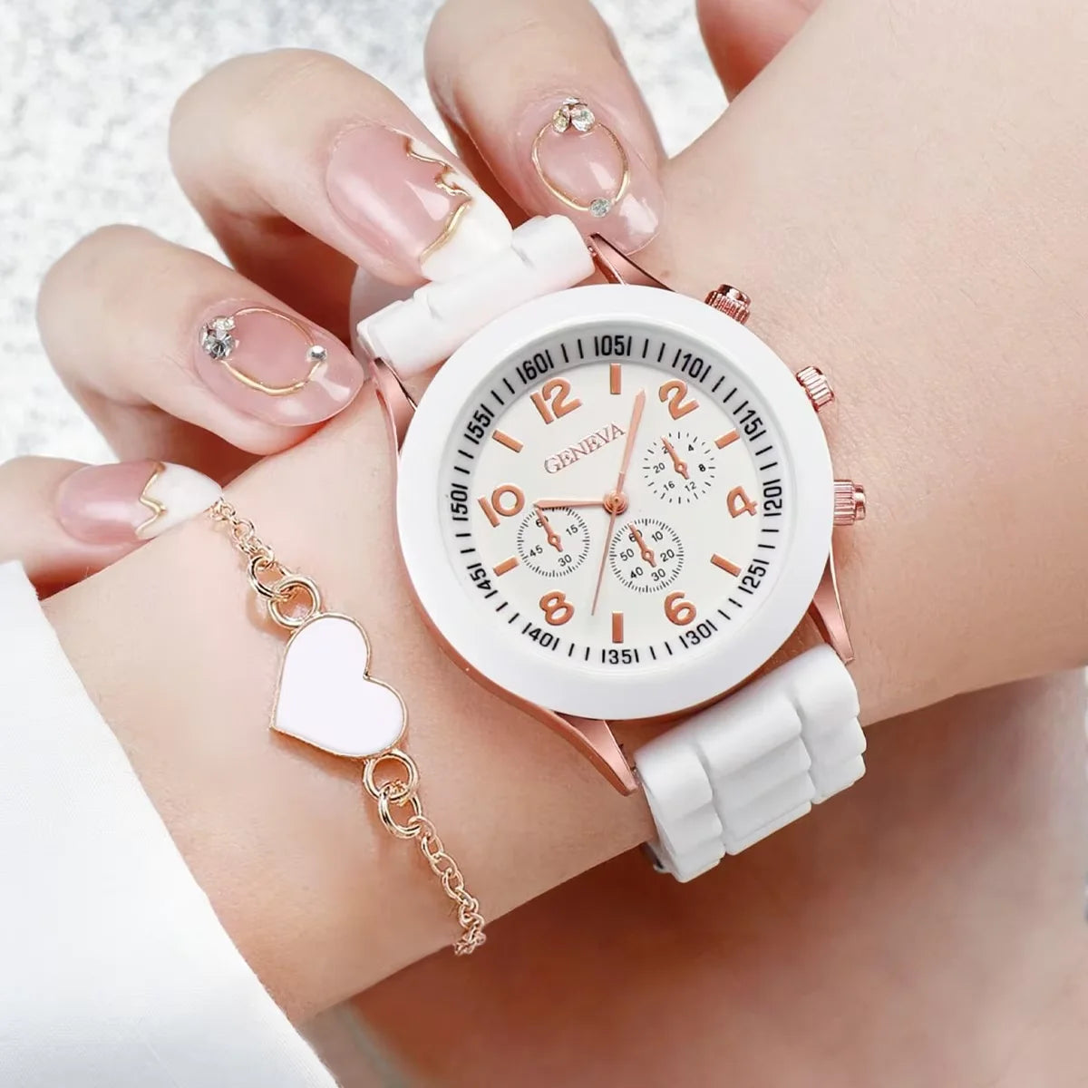 5/6PCS Women Watches Fashion Silicone Band Women Quartz Watches Gift (Without Box)