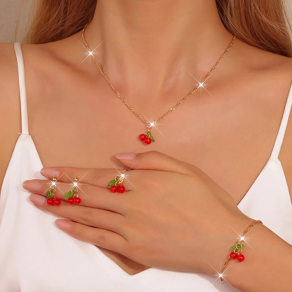 5 Piece Set Fashionable Elegant Gold Rhinestone Heart Shaped Jewelry Earrings Necklaces Bracelets Ring