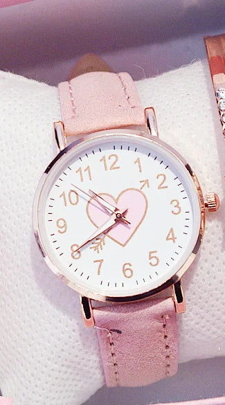 New Cute Heart-shaped Dial Watch for women